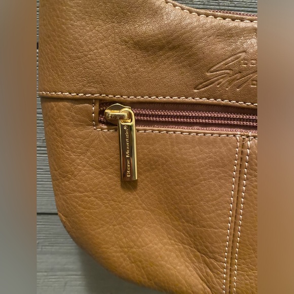 Stone Mountain Mini Crossbody - Picture 3 of 11